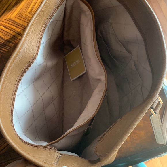 Tan Michael Kors Tote - Picture 4 of 6